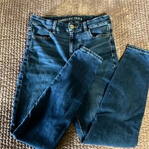 American Eagle women’s jeans